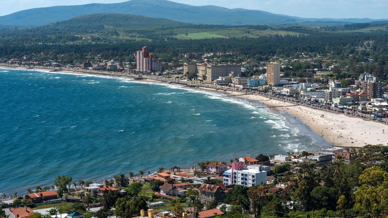 Los 3 mejores hoteles con piscina climatizada en Piriápolis (1)