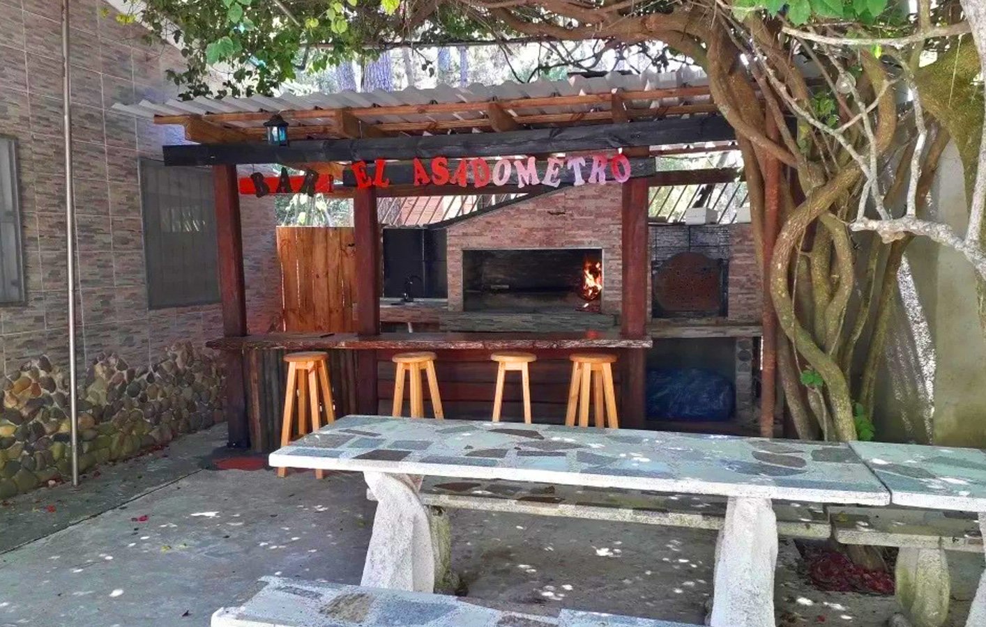 Casa para 8 a una cuadra de la Playa en Guazuvirá