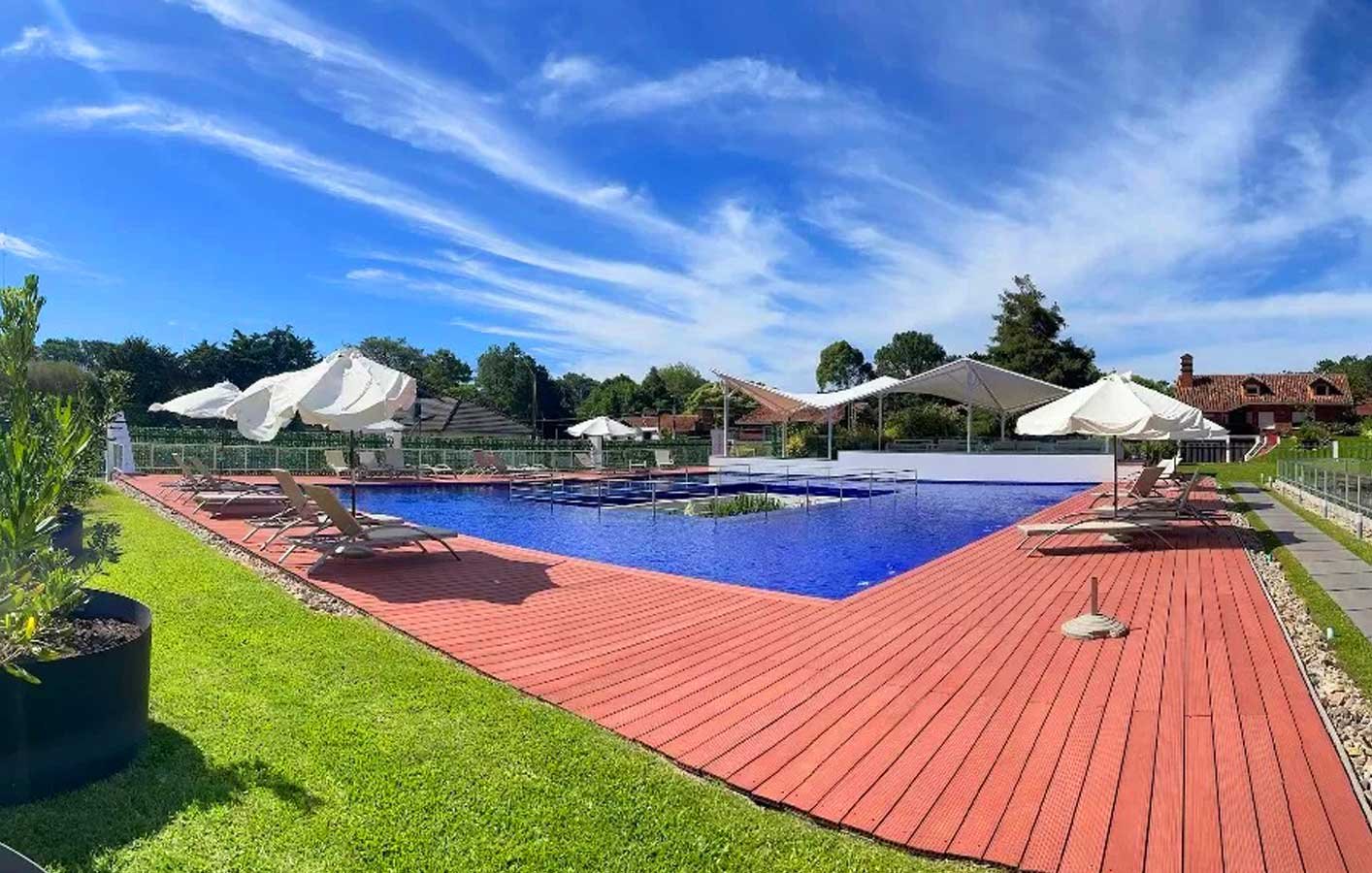 Lujoso departamento con piscina y amenities en Punta del Este